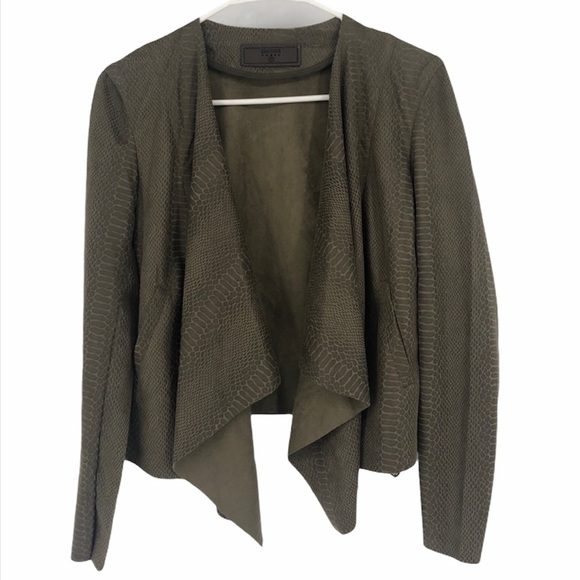 Blank NYC Jackets & Blazers - BLANK NYC NEW Draped Olive Green Snake Jacket Cardigan
